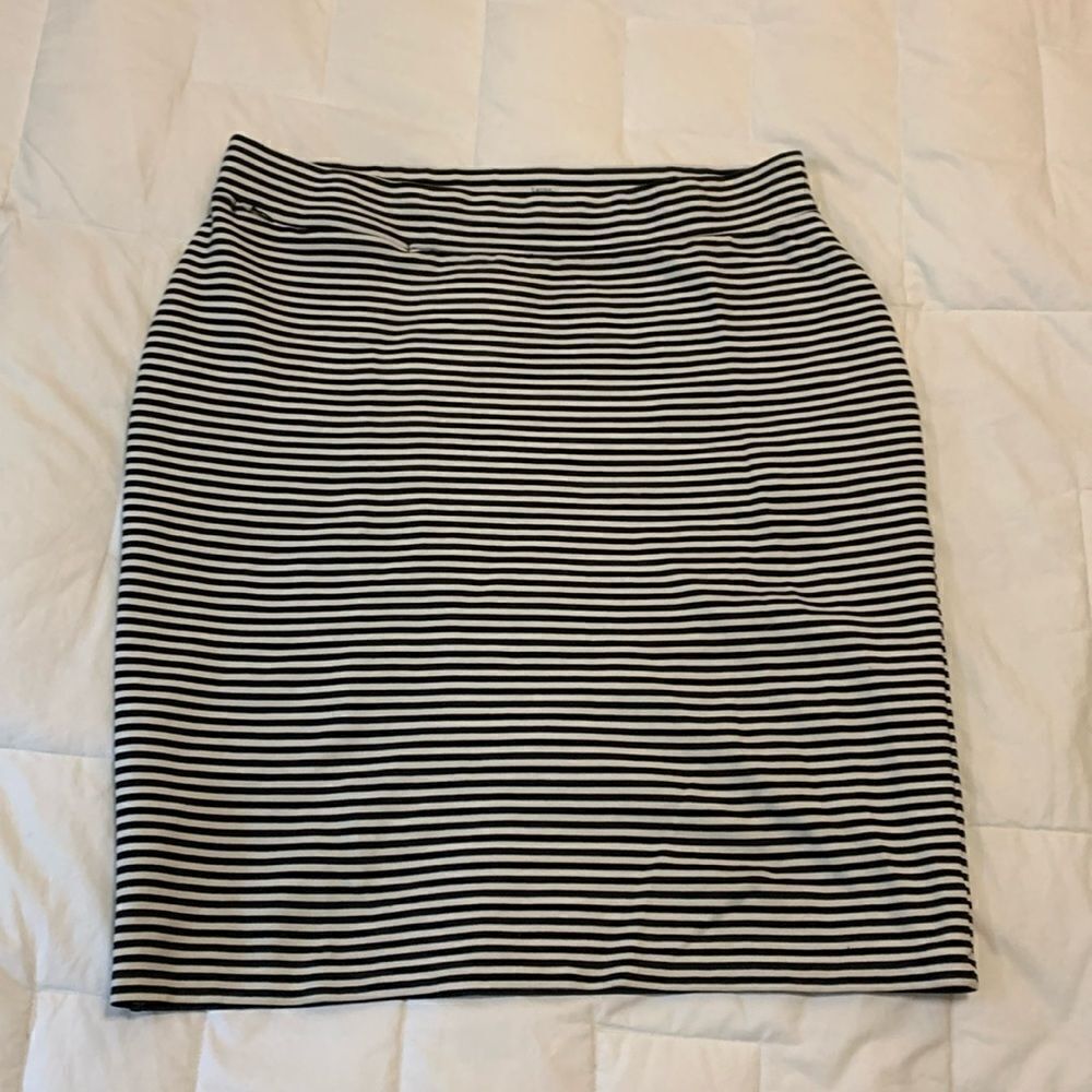 TOAD & CO, skirt, large ,โknee length, blackโstripes
